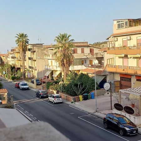 L'Isola Di Ago Appartement Torregrotta Buitenkant foto