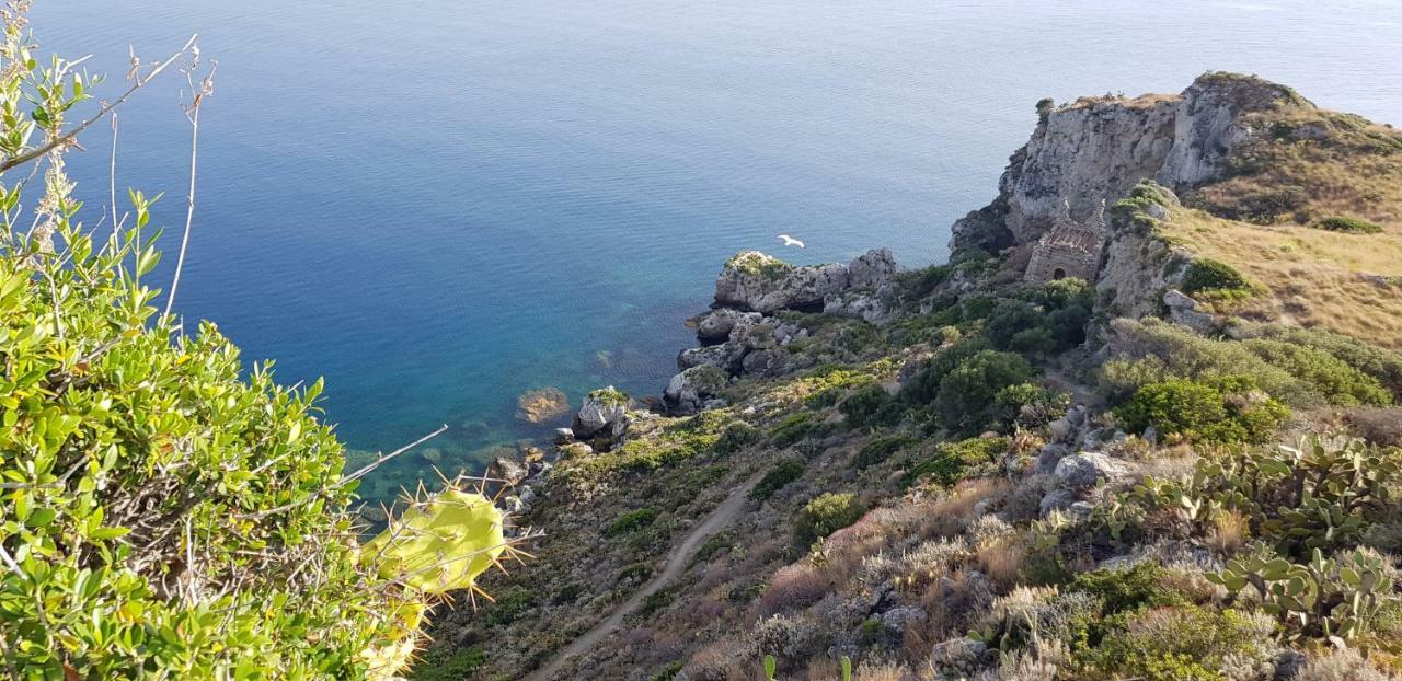 L'Isola Di Ago Appartement Torregrotta Buitenkant foto